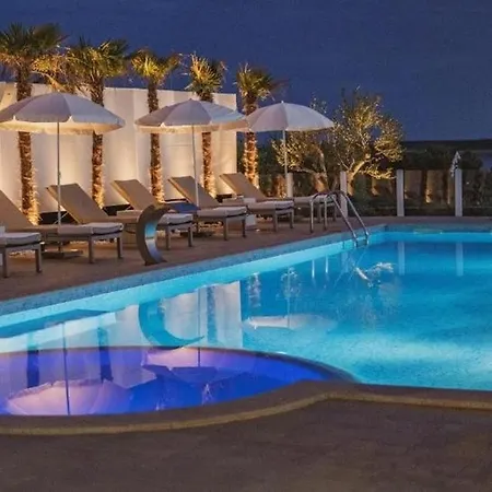 Family-friendly With Swimming Pool Mandre, Pag - 24196 公寓 科兰