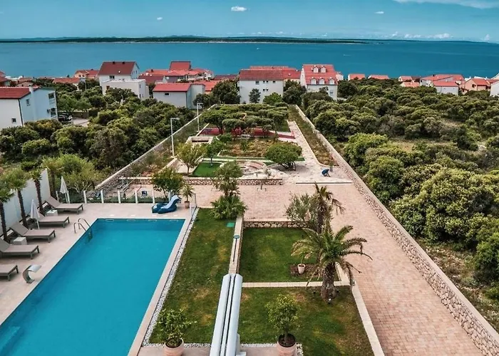 아파트 Family-friendly With Swimming Pool Mandre, Pag - 24196