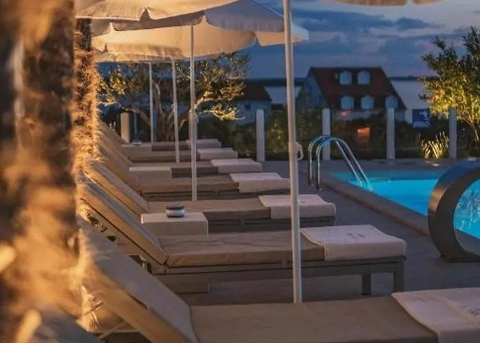 Family-friendly With Swimming Pool Mandre, Pag - 24196 Апартаменты