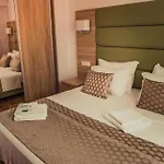 Appartement Family-friendly With Swimming Pool Mandre - Pag - 24196 *