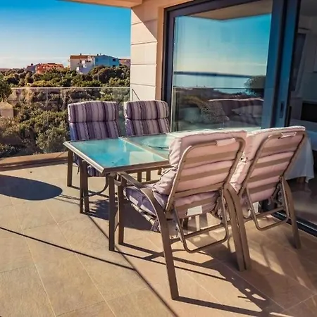 Family-friendly With Swimming Pool Mandre, Pag - 24196 Appartement